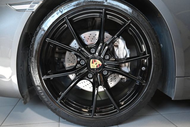 PORSCHE 718 CAYMAN 2.0 300CV PDK BLACKSERIES - foto 18