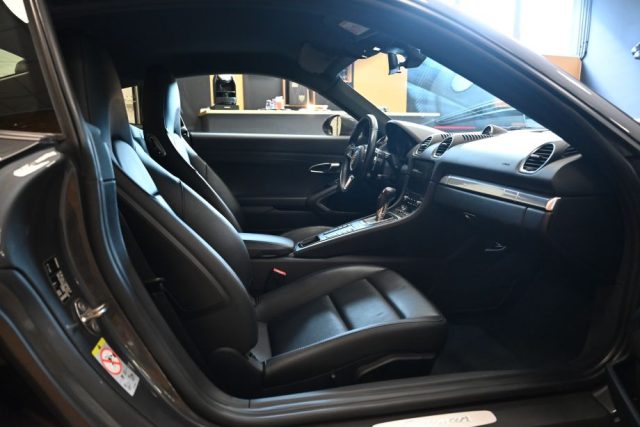 PORSCHE 718 CAYMAN 2.0 300CV PDK BLACKSERIES - foto 27