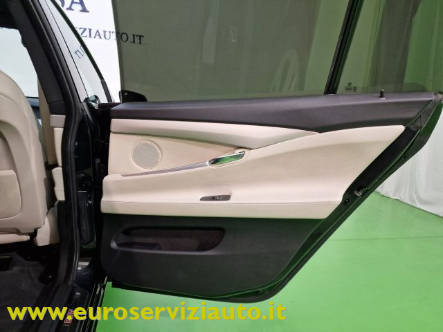 BMW 530 D XDRIVE GRAN TURISMO FUTURA - foto 45