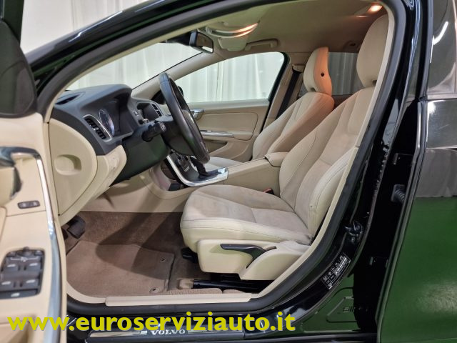 VOLVO V60 T3 POWERSHIFT KINETIC - foto 34