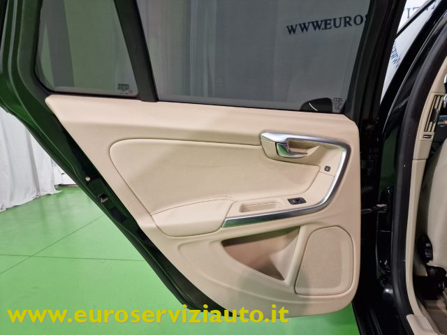 VOLVO V60 T3 POWERSHIFT KINETIC - foto 43