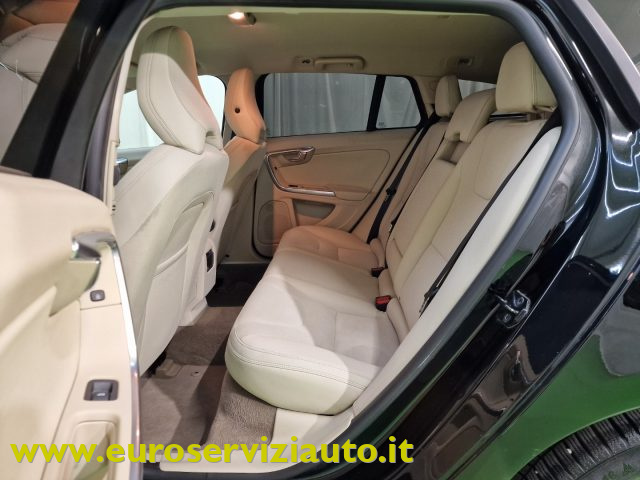 VOLVO V60 T3 POWERSHIFT KINETIC - foto 35