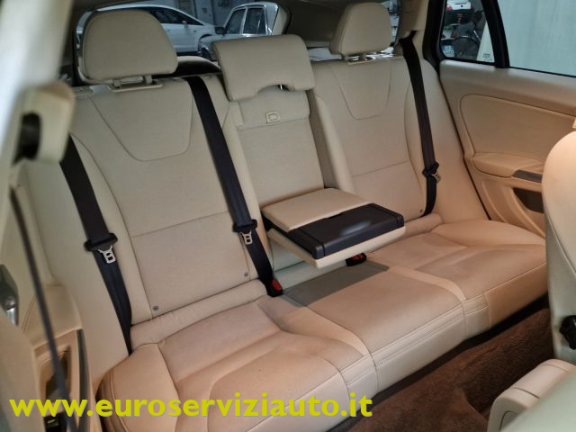 VOLVO V60 T3 POWERSHIFT KINETIC - foto 38