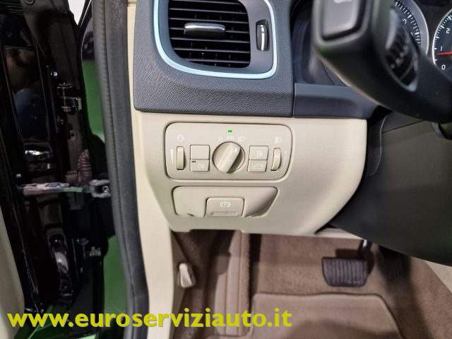 VOLVO V60 T3 POWERSHIFT KINETIC - foto 24