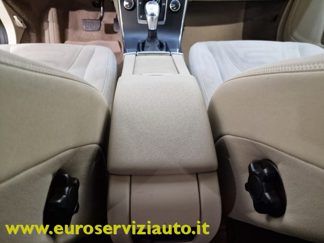 VOLVO V60 T3 POWERSHIFT KINETIC - foto 22