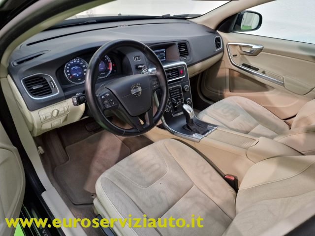 VOLVO V60 T3 POWERSHIFT KINETIC - foto 40