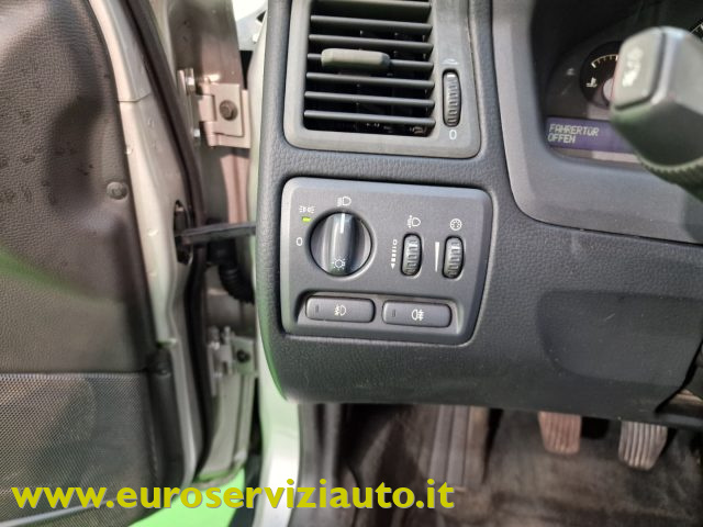 VOLVO V70 2.4 D5 20V CAT - foto 24
