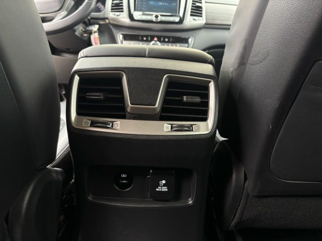 SSANGYONG REXTON 2.2 4WD DREAM 7 POSTI BICOLOR - foto 21