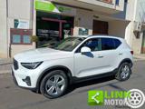 VOLVO XC40 B3 automatico Ultra Dark