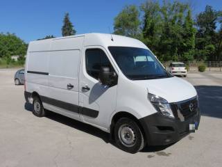 NISSAN Interstar