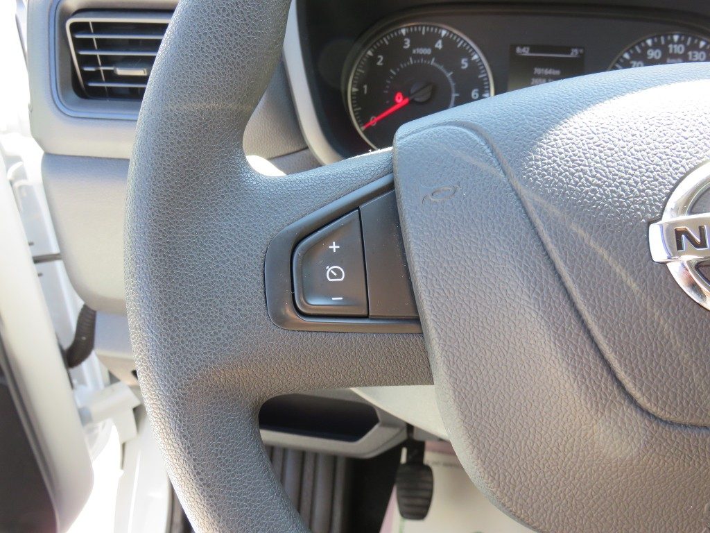 NISSAN Interstar