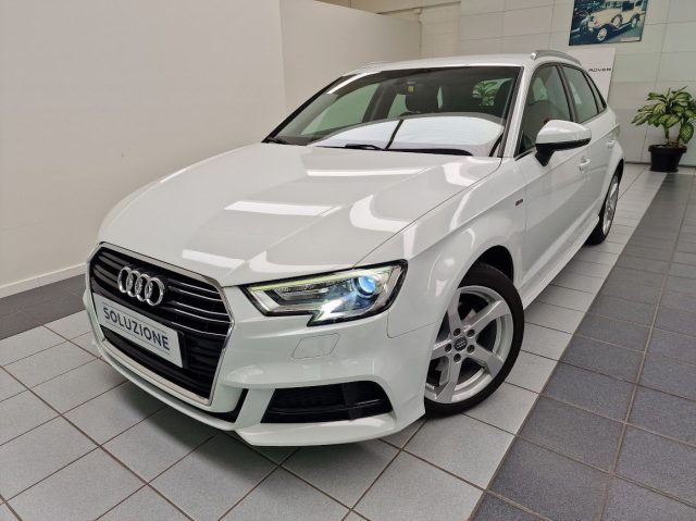 AUDI A3 Bianco pastello