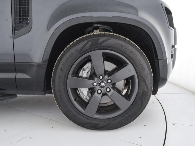 LAND ROVER DEFENDER 130 3.0D I6 250 CV AWD AUTO X-DY - foto 9