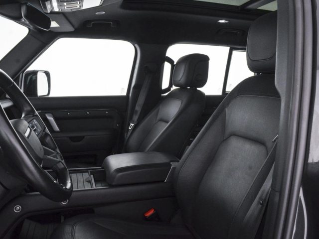LAND ROVER DEFENDER 130 3.0D I6 250 CV AWD AUTO X-DY - foto 14