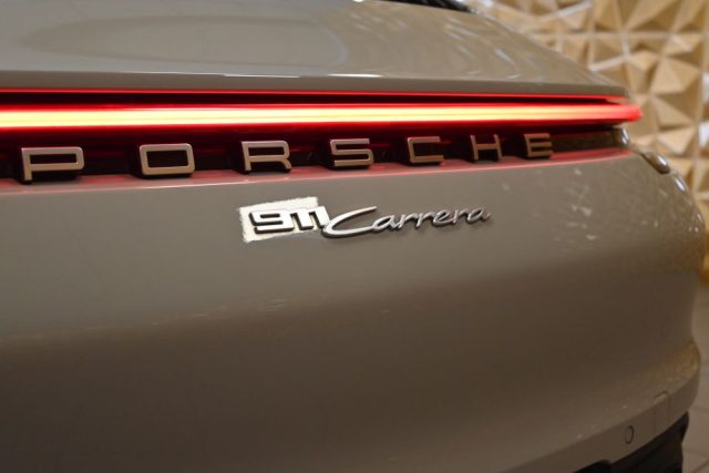 PORSCHE 992 usata 25