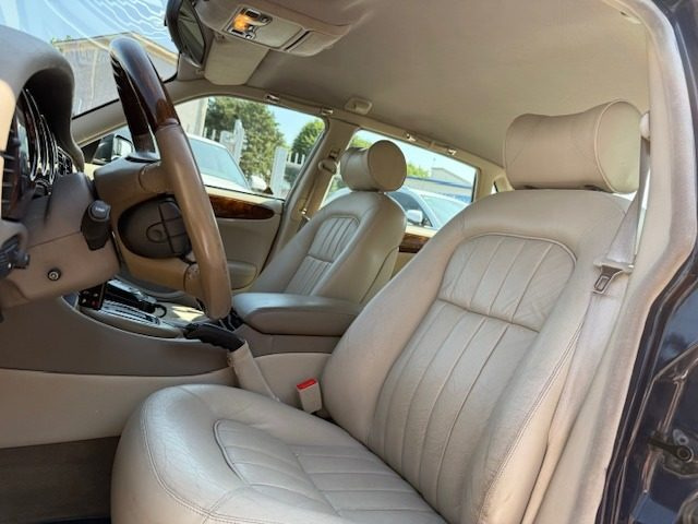 JAGUAR XJ 4.0 CAT EXECUTIVE - foto 14