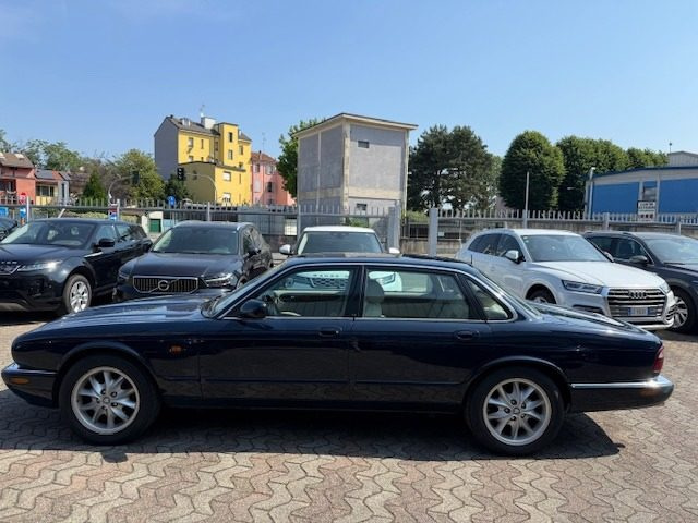 JAGUAR XJ 4.0 CAT EXECUTIVE - foto 11