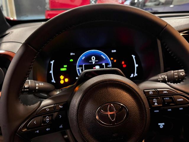 TOYOTA AYGO X ICON 1.5 HYBRID 115 CV 5 PORTE - foto 11