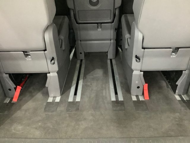 VOLKSWAGEN MULTIVAN 2.0 TDI 150CV DSG SPACE 7 POSTI - foto 13