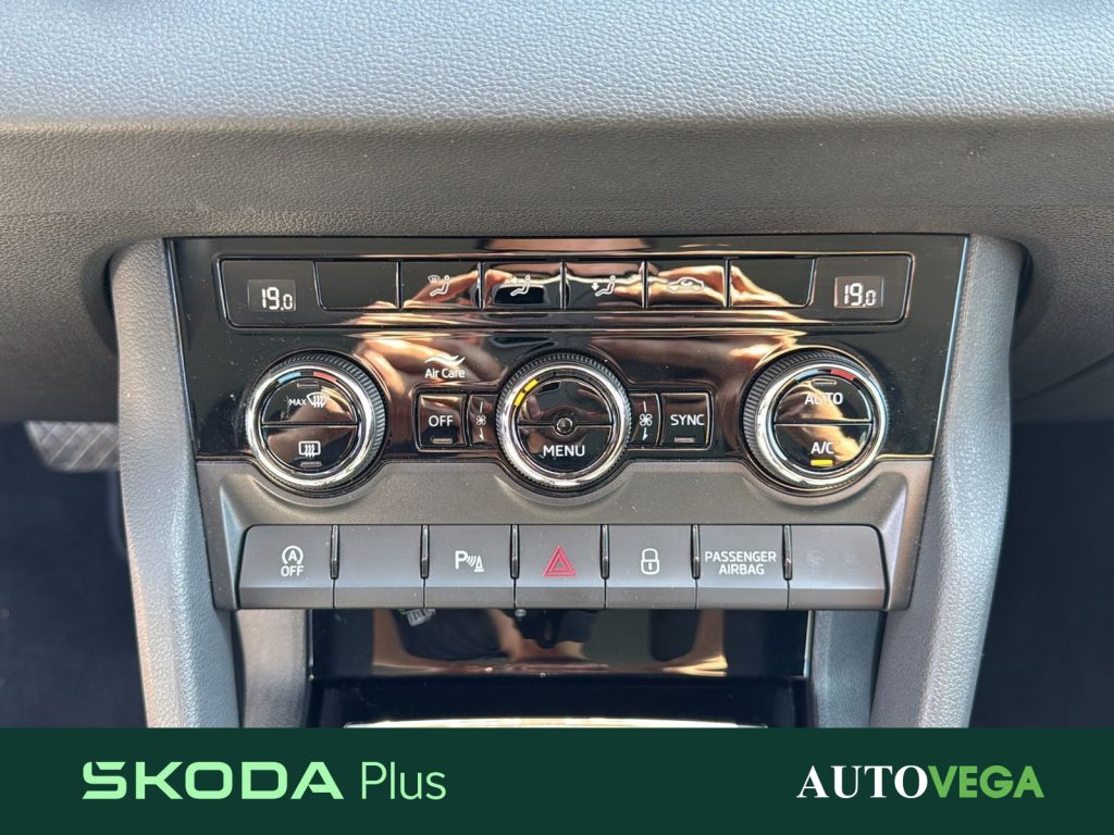 immagine usato SKODA Karoq 1.5 tsi style dsg