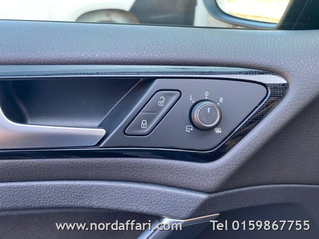 VOLKSWAGEN Golf - foto: 12
