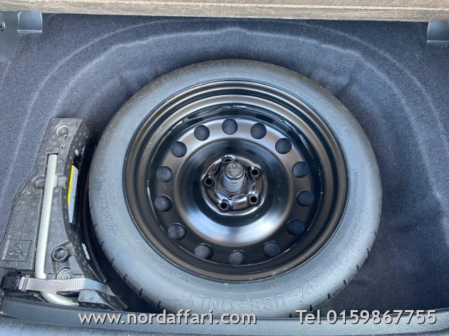 VOLKSWAGEN Golf - foto: 4