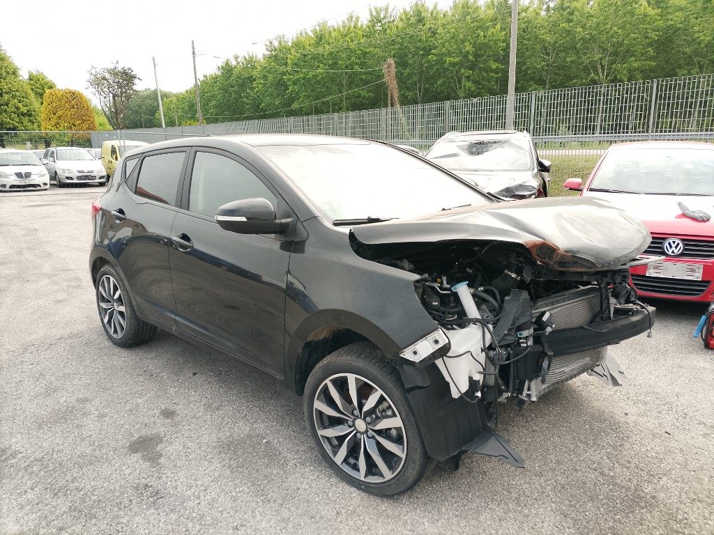 Immagine di EVO Evo3 1.5 Bi-fuel GPL del 06/2023 km 8197