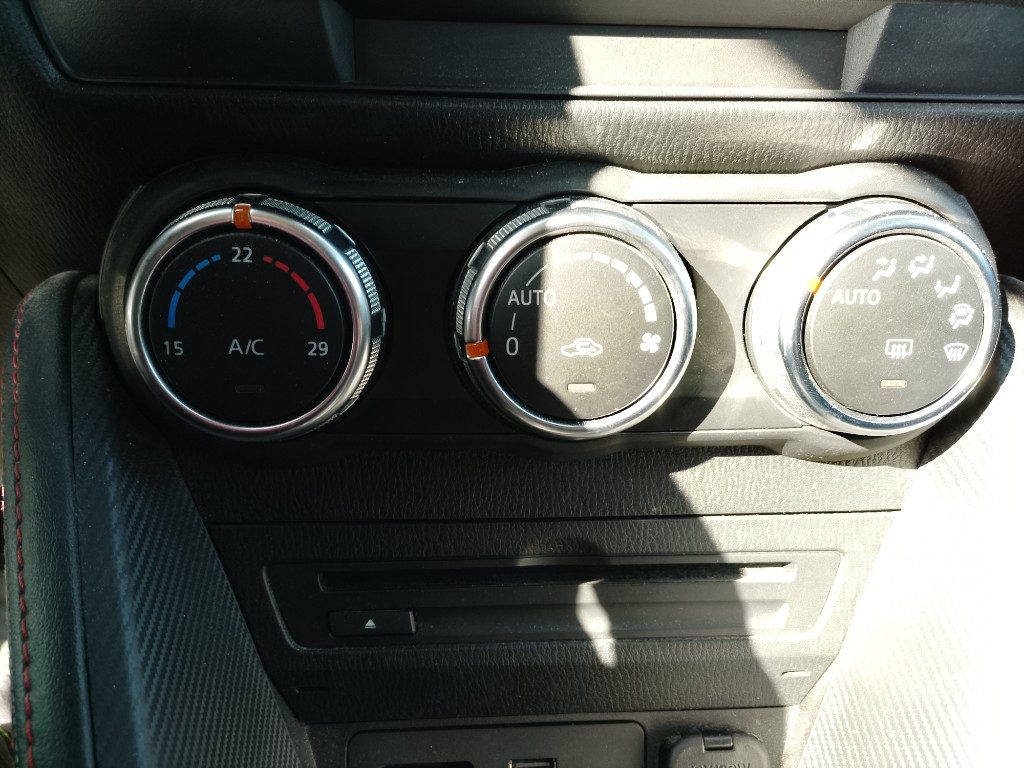 Immagine di MAZDA 2 1.5 105 CV Skyactiv-D del 12/2016 km 256161