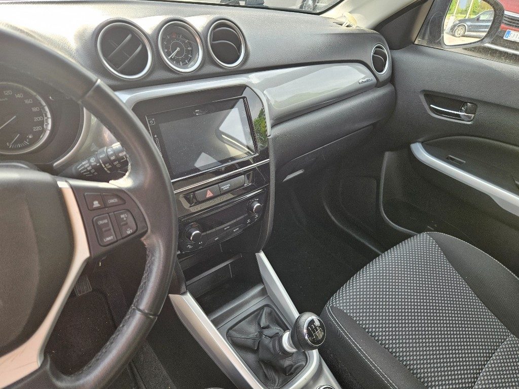 SUZUKI Vitara 1.6 DDiS 4WD AllGrip V-Top - 11