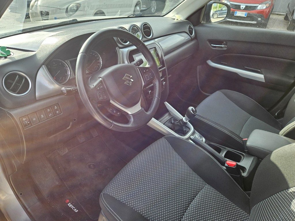 SUZUKI Vitara 1.6 DDiS 4WD AllGrip V-Top - 14