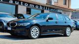 BMW 320 d Touring Business Advantage NAVI-CARPLAY-ANDROID