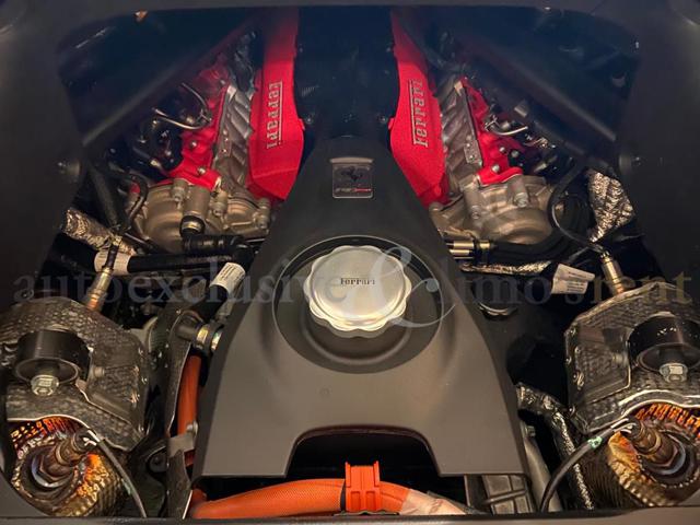 FERRARI SF90 SPIDER - foto 8