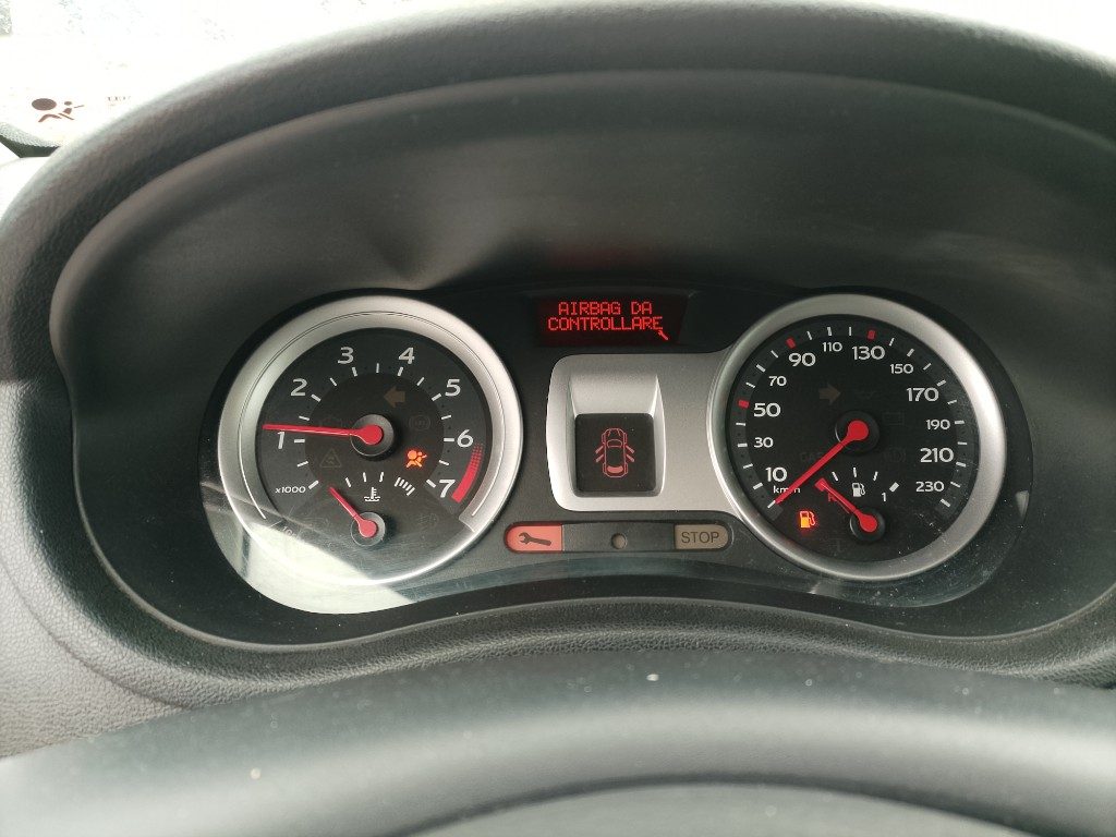 Immagine di RENAULT Clio 1.2 16V 5 porte del 11/2008 km 194267