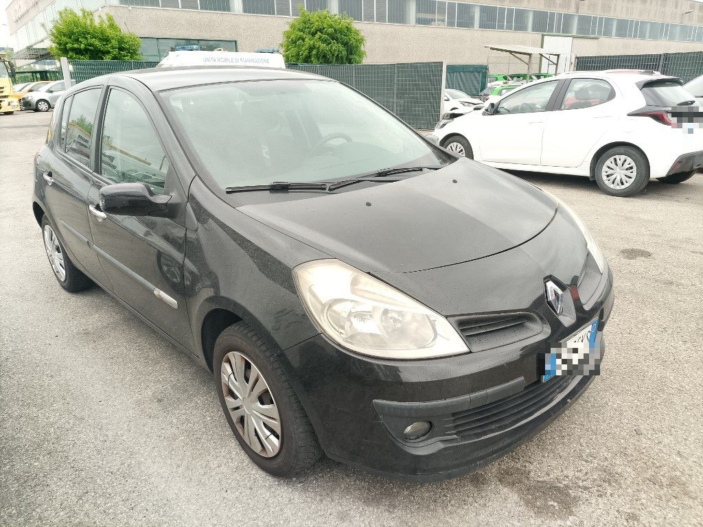 Immagine di RENAULT Clio 1.2 16V 5 porte del 11/2008 km 194267