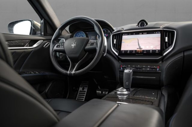MASERATI GHIBLI L4 330 CV MHEV GRANSPORT - foto 6