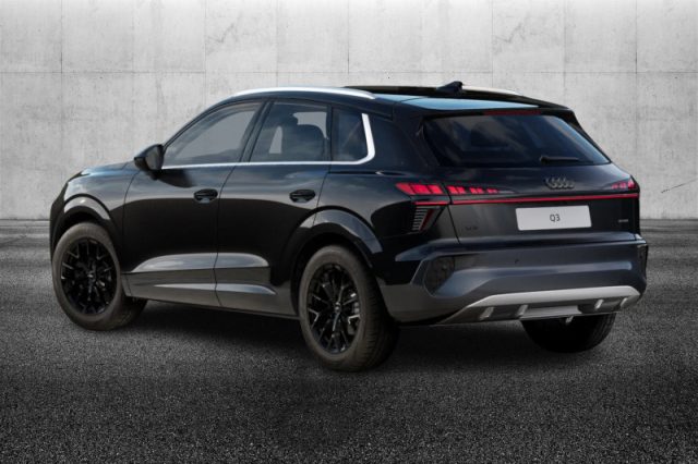 AUDI Q3 TFSI 150 KW S TRONIC QUATTRO BUS - foto 2