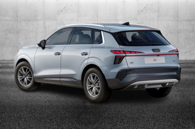AUDI Q3 TFSI 150 KW S TRONIC QUATTRO BUS - foto 2