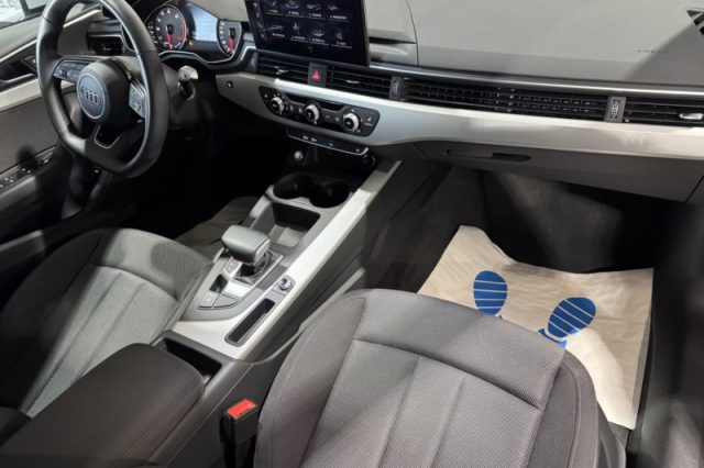 AUDI A4 35 TFSI S TRONIC S LINE EDITION - foto 8
