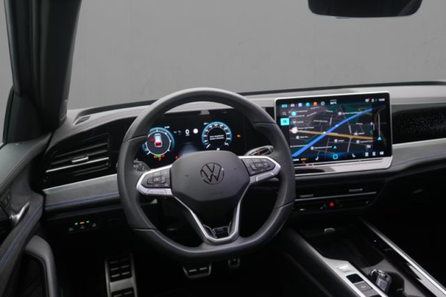 VOLKSWAGEN PASSAT 2.0 TDI 150 CV SCR DSG R-LINE - foto 6