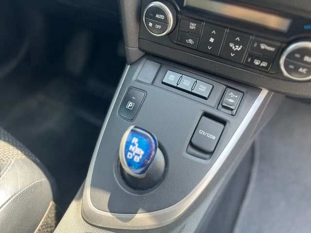 TOYOTA AURIS HYBRID LOUNGE - foto 10