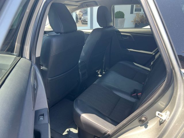 TOYOTA AURIS HYBRID LOUNGE - foto 13