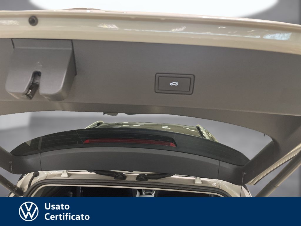 immagine usato VOLKSWAGEN T-Roc 2.0 tdi style 150cv dsg