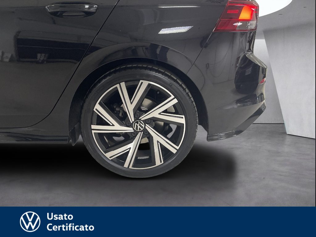 immagine usato VOLKSWAGEN Golf 1.5 etsi evo r-line 150cv dsg