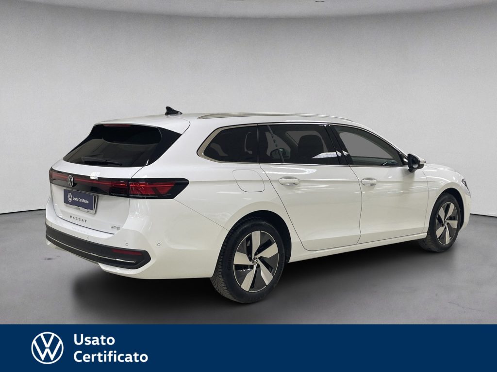 immagine usato VOLKSWAGEN Passat 1.5 etsi act business 150cv dsg