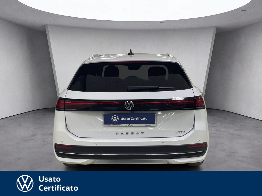 immagine usato VOLKSWAGEN Passat 1.5 etsi act business 150cv dsg