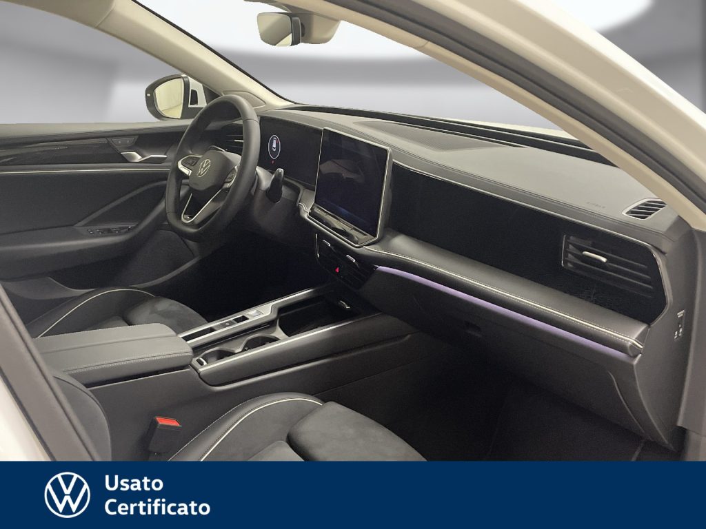 immagine usato VOLKSWAGEN Passat 1.5 etsi act business 150cv dsg