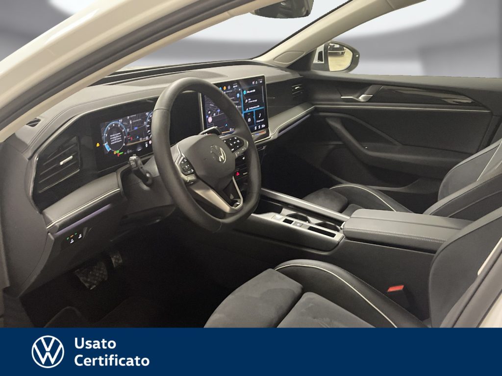 immagine usato VOLKSWAGEN Passat 1.5 etsi act business 150cv dsg