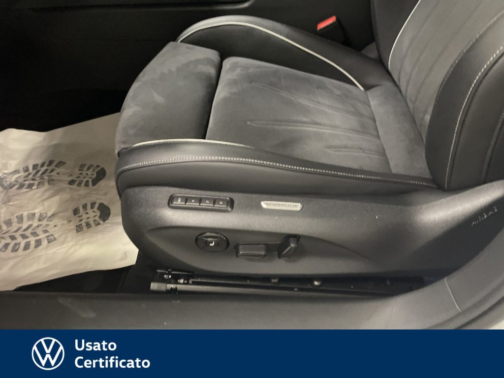 immagine usato VOLKSWAGEN Passat 1.5 etsi act business 150cv dsg