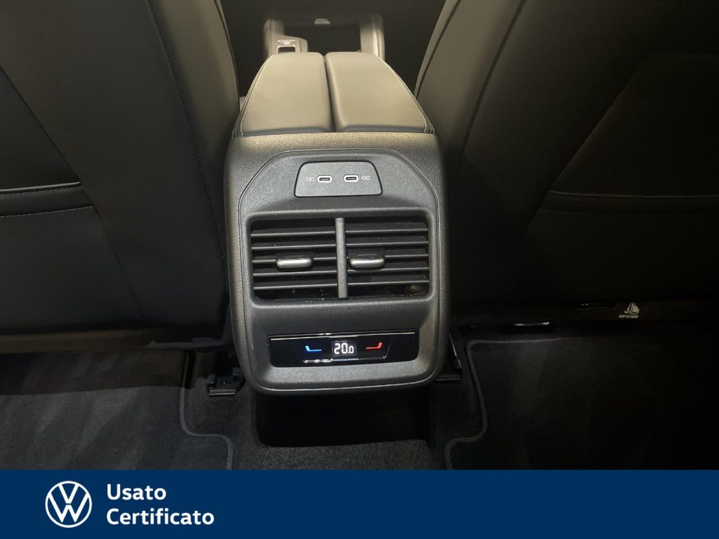 immagine usato VOLKSWAGEN Passat 1.5 etsi act business 150cv dsg