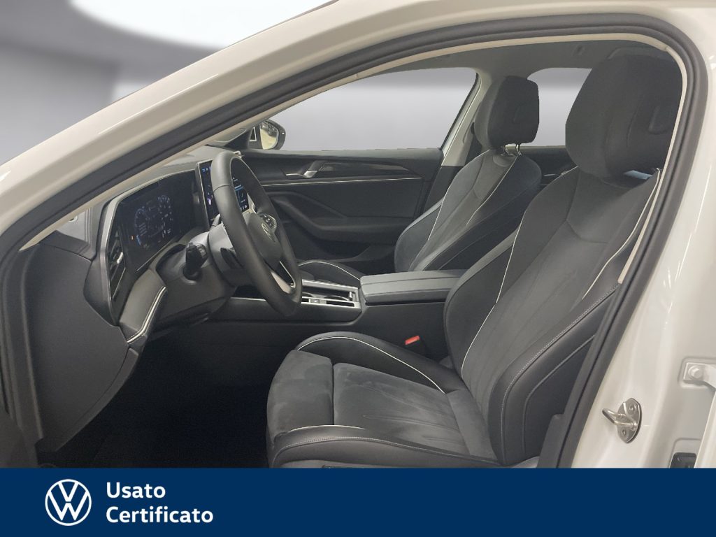 immagine usato VOLKSWAGEN Passat 1.5 etsi act business 150cv dsg